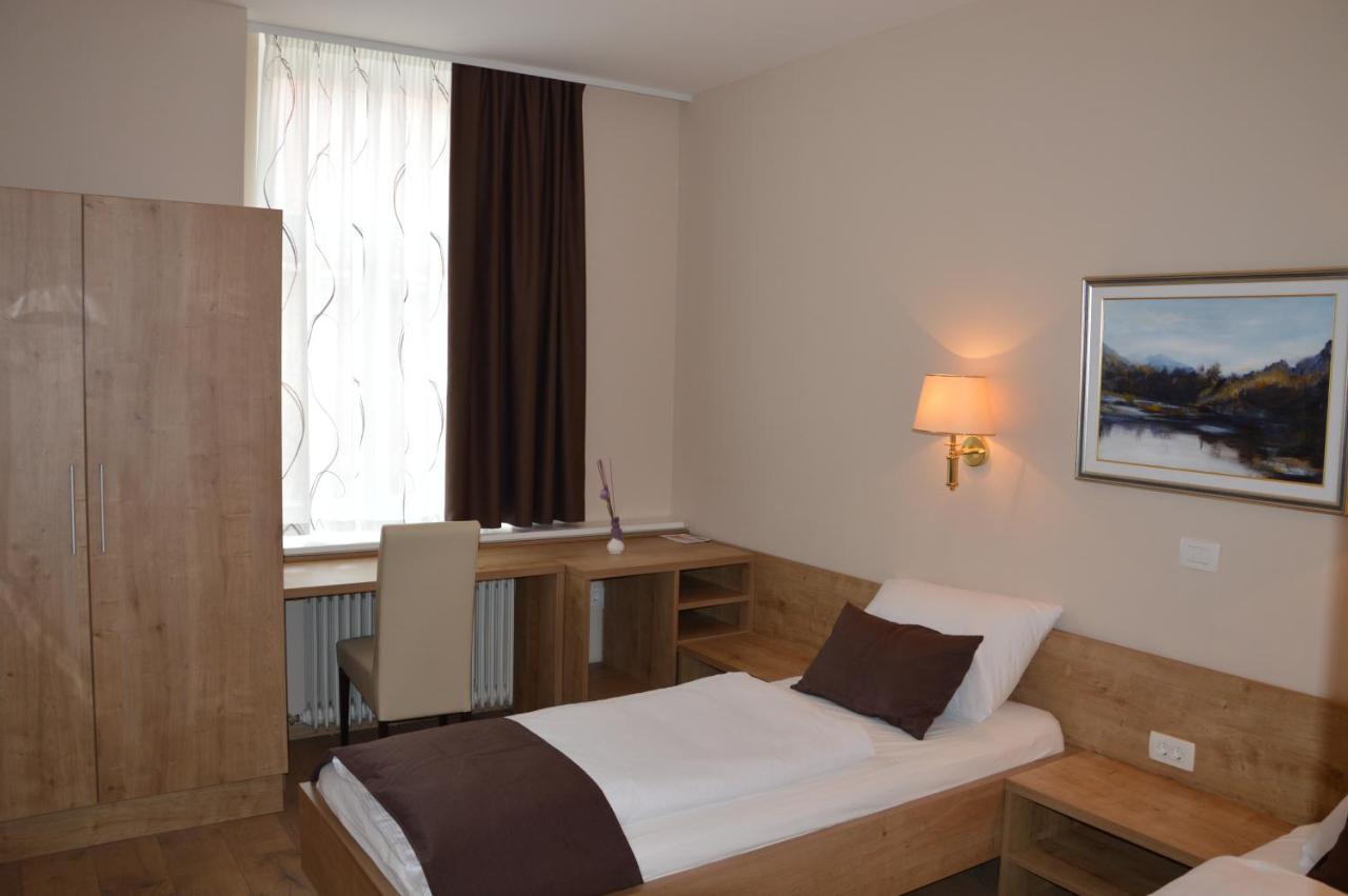 Hotel 슬로벤 그라데츠 외부 사진