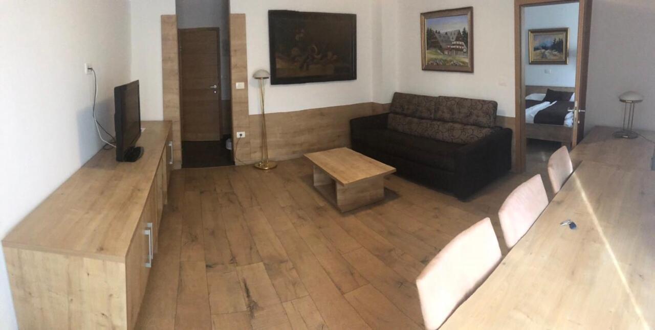 Hotel 슬로벤 그라데츠 외부 사진